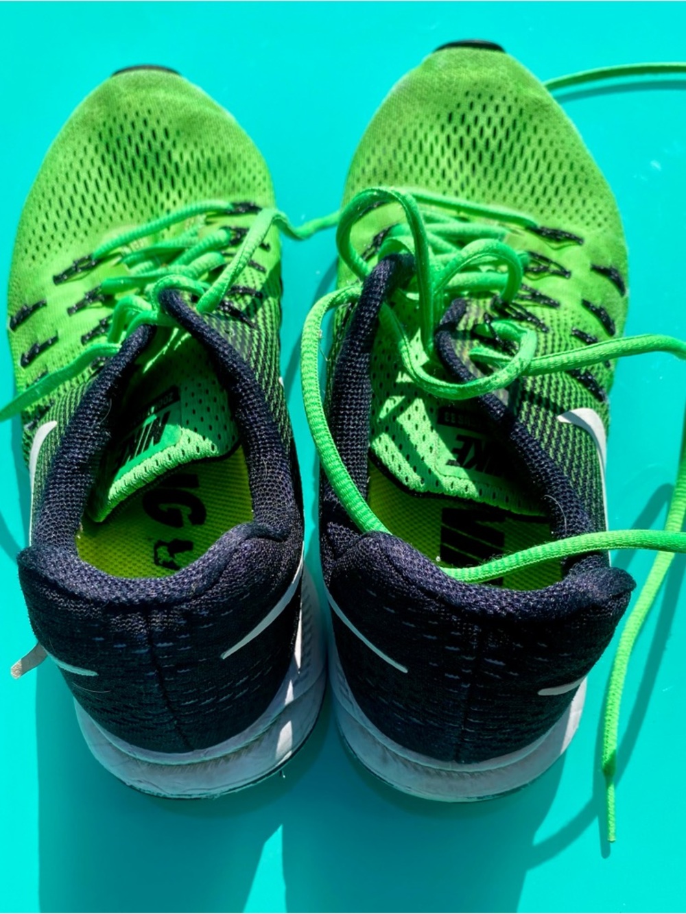 Nike Bright Green Lightweight Running Shoes - Picture 3 of 4